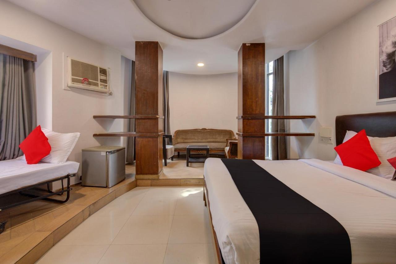 Capital O 77295 Hotel Bansidhar Bhuvan Mumbai Bagian luar foto