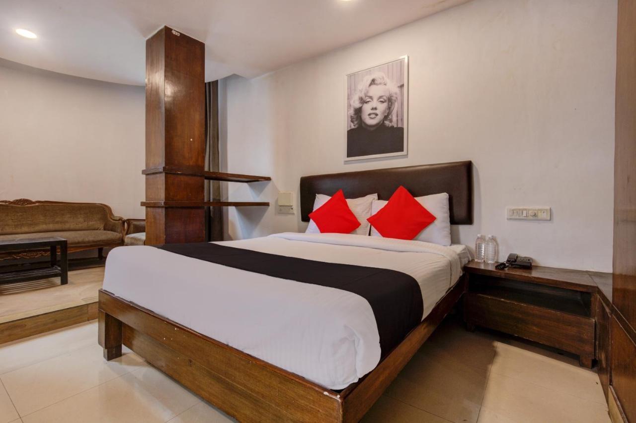 Capital O 77295 Hotel Bansidhar Bhuvan Mumbai Bagian luar foto