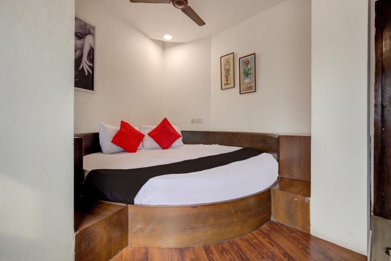 Capital O 77295 Hotel Bansidhar Bhuvan Mumbai Bagian luar foto