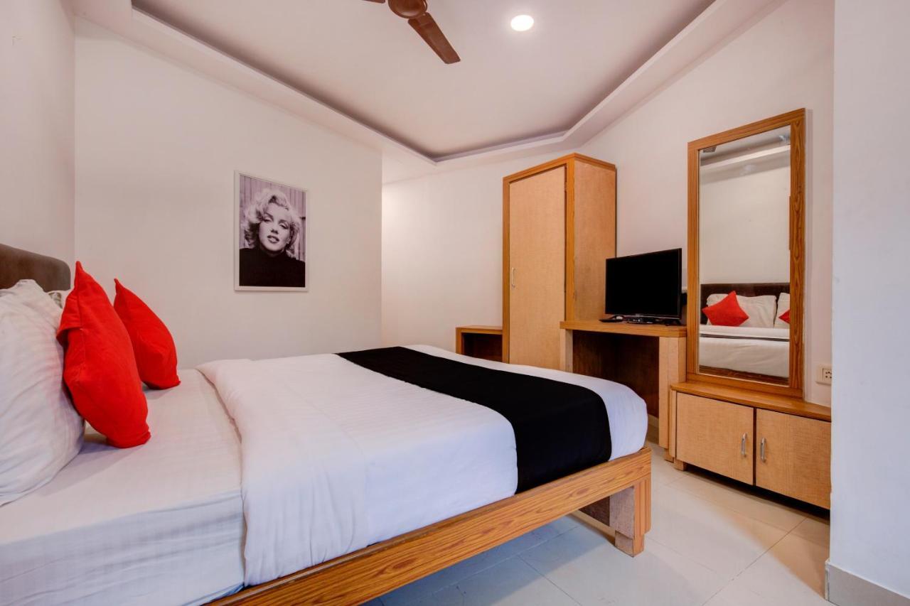 Capital O 77295 Hotel Bansidhar Bhuvan Mumbai Bagian luar foto