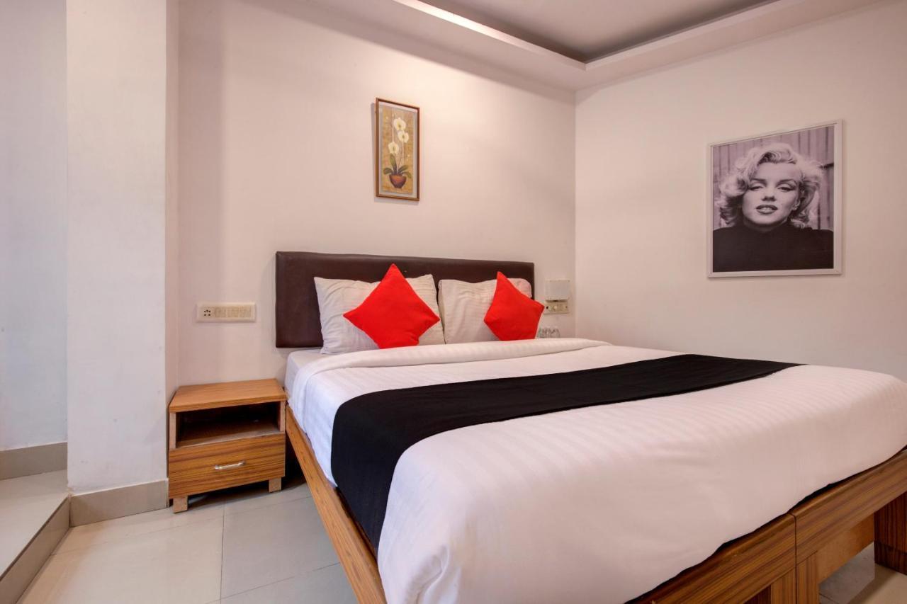 Capital O 77295 Hotel Bansidhar Bhuvan Mumbai Bagian luar foto